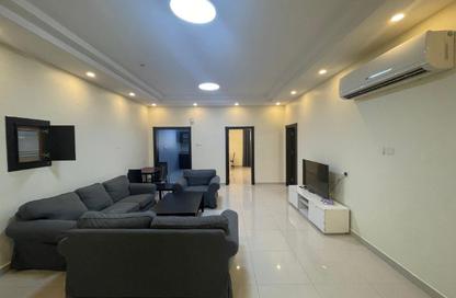Apartment - 3 Bedrooms - 3 Bathrooms for rent in Al Juffair - Capital Governorate