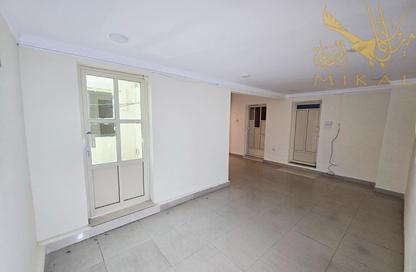 Apartment - 2 Bedrooms - 1 Bathroom for rent in Jidhafs - Northern Governorate