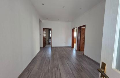 Villa - 4 Bedrooms - 3 Bathrooms for rent in Saar - Northern Governorate