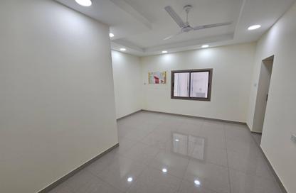 Apartment - 2 Bedrooms - 2 Bathrooms for rent in Janabiya - Northern Governorate