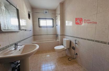 Villa - 3 Bedrooms - 2 Bathrooms for rent in Janabiya - Northern Governorate