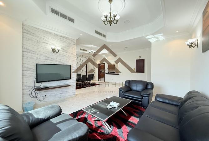 989909 - Property Image 2