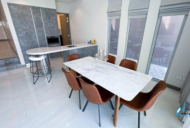 996392 - Property Image 3