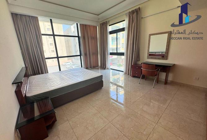 996237 - Property Image 2