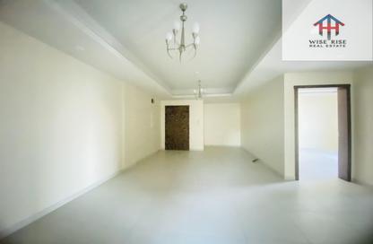 Apartment - 2 Bedrooms - 2 Bathrooms for rent in Mahooz - Manama - Capital Governorate