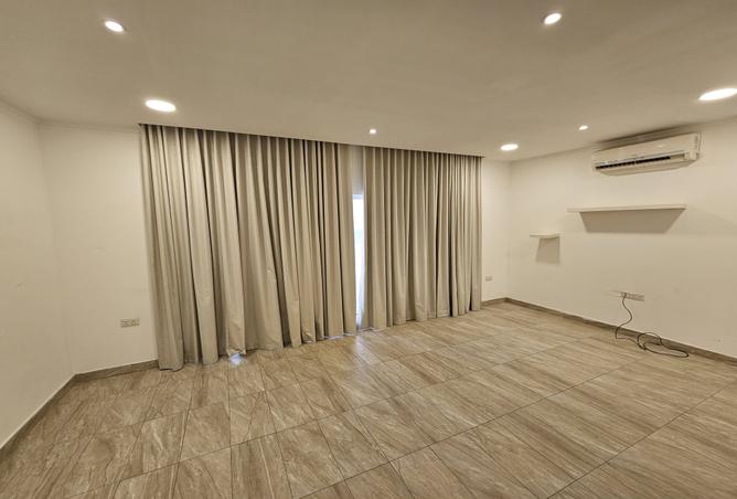 56240186 - Property Image 3