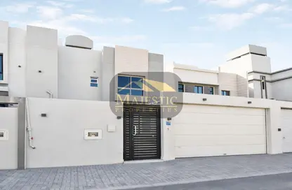 Villa - 4 Bedrooms - 5 Bathrooms for sale in Malkiyah - Northern Governorate
