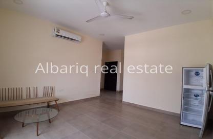 Apartment - 2 Bedrooms - 3 Bathrooms for rent in Hidd - Muharraq Governorate