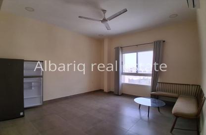 Apartment - 2 Bedrooms - 3 Bathrooms for rent in Hidd - Muharraq Governorate