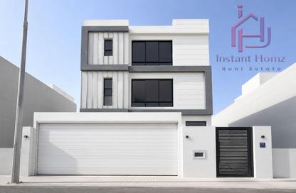 Villa - 4 Bedrooms - 5 Bathrooms for sale in Busaiteen - Muharraq Governorate