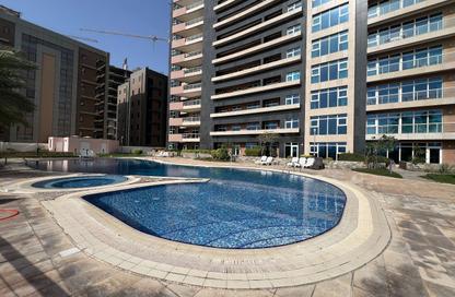 Apartment - 2 Bedrooms - 3 Bathrooms for rent in Reef Island - Capital Governorate