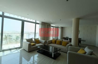 Apartment - 3 Bedrooms - 3 Bathrooms for rent in Amwaj Avenue - Amwaj Islands - Muharraq Governorate