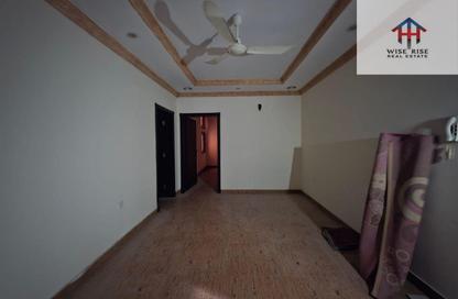 Apartment - 2 Bedrooms - 2 Bathrooms for rent in Busaiteen - Muharraq Governorate