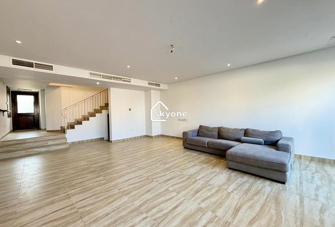 52012387 - Property Image 3