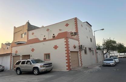 Villa - 7+ Bedrooms - 7 Bathrooms for sale in Hamad Town - Northern Governorate