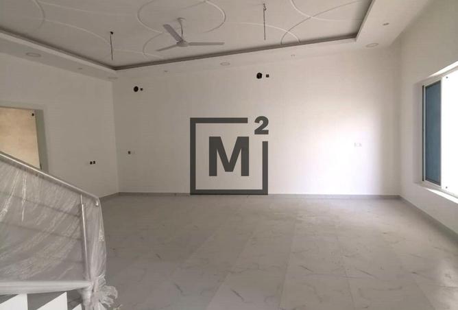 974646 - Property Image 2