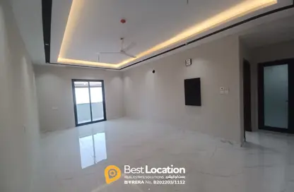 شقة - 5 غرف نوم - 4 حمامات للبيع في البحير - الرفاع - المحافظة الجنوبية