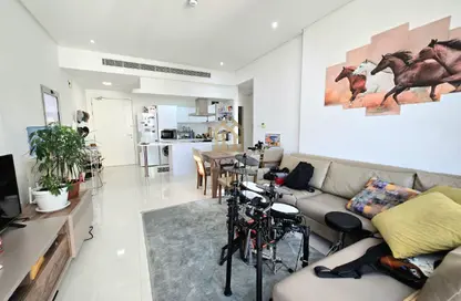 Apartment - 1 Bedroom - 2 Bathrooms for sale in Al Juffair - Capital Governorate