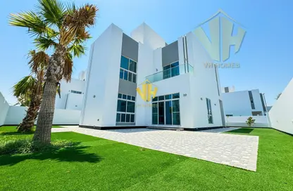 Villa - 4 Bedrooms - 5 Bathrooms for rent in Hamala - Northern Governorate