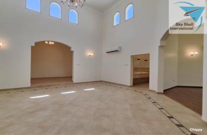 Villa - 4 Bedrooms - 6 Bathrooms for rent in Hamala - Northern Governorate