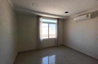 Apartment - 2 Bedrooms - 2 Bathrooms for rent in Janabiya - Northern Governorate