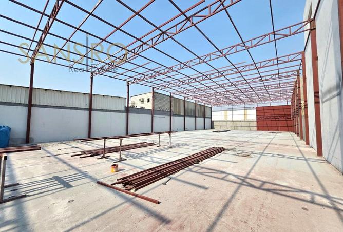 988692 - Property Main Image