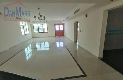 Villa - 4 Bedrooms - 3 Bathrooms for rent in Sanad - Central Governorate