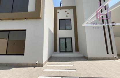 Villa - 3 - 6 for sale in Ras Hayan - Southern Governorate