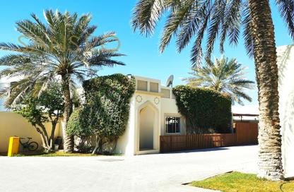 Villa - 1 - 1 for rent in Janabiya - Northern Governorate