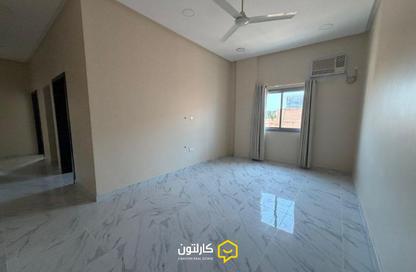 Apartment - 2 Bedrooms - 2 Bathrooms for rent in Segaya - Manama - Capital Governorate