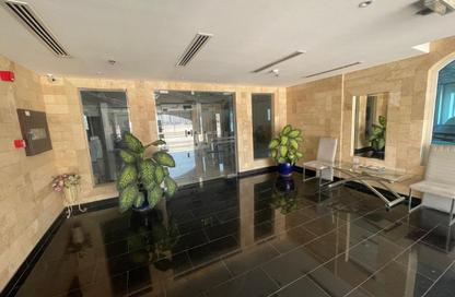 Apartment - 2 Bedrooms - 2 Bathrooms for rent in Sanabis - Manama - Capital Governorate Apartment - 2 Bedrooms - 2 Bathrooms for rent in Sanabis - Manama - Capital Governorate