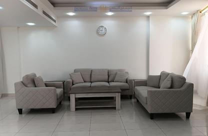 Apartment - 3 Bedrooms - 3 Bathrooms for rent in Bu Ashira - Capital Governorate Apartment - 3 Bedrooms - 3 Bathrooms for rent in Bu Ashira - Capital Governorate