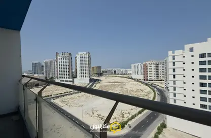 شقة - غرفة نوم - 2 حمامات للايجار في شارع أمواج - أمواج - المحرق