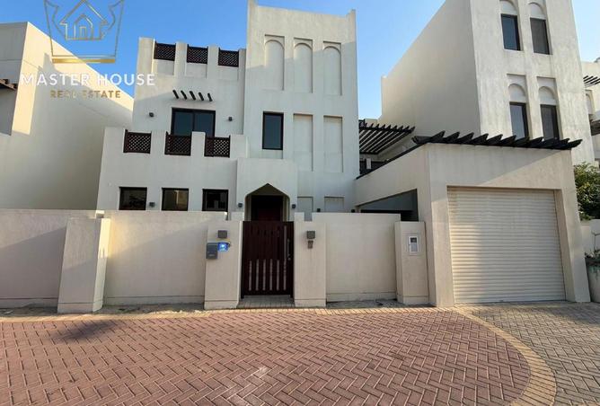 51413371 - Property Main Image