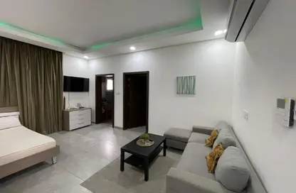 Apartment - Studio - 1 Bathroom for rent in Al Juffair - Capital Governorate