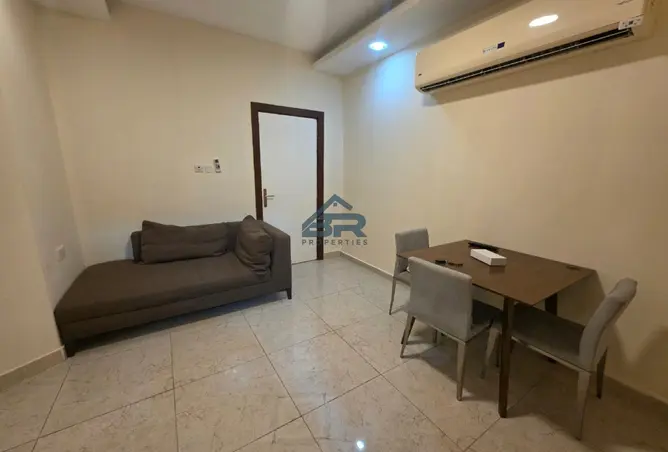 57433115 - Property Image 2