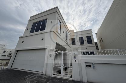 Villa - 4 Bedrooms - 7 Bathrooms for sale in Janabiya - Northern Governorate