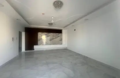 Apartment - 4 Bedrooms - 4 Bathrooms for rent in Al Bahair - Riffa - Southern Governorate