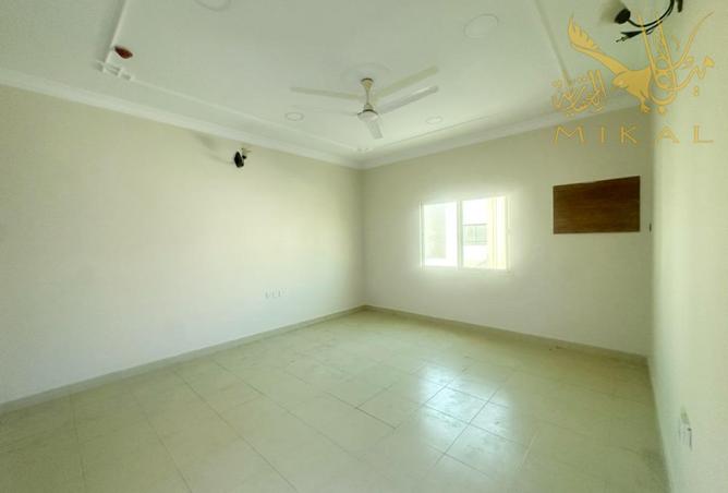 980989 - Property Image 2