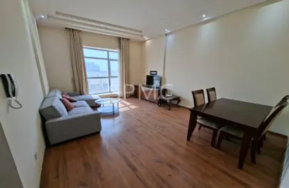 Apartment - 2 Bedrooms - 3 Bathrooms for rent in Mahooz - Manama - Capital Governorate