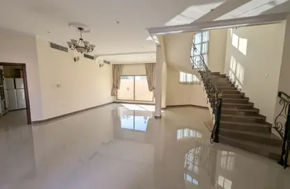 Villa - 4 Bedrooms - 5 Bathrooms for rent in Janabiya - Northern Governorate