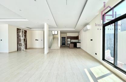 Villa - 4 - 5 for sale in North Riffa - Riffa - Southern Governorate