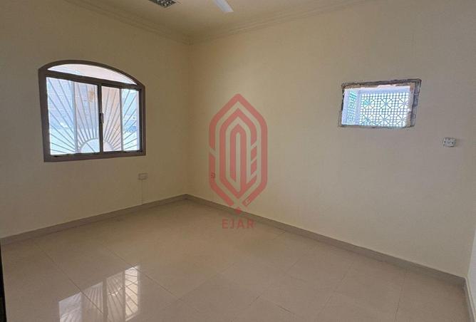 52354905 - Property Image 2