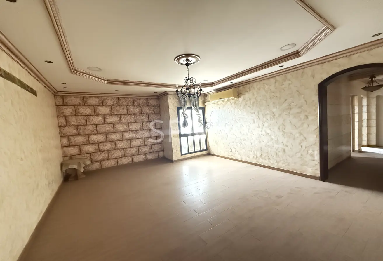 986970 - Property Main Image