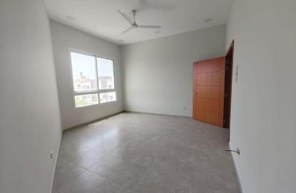 Apartment - 2 Bedrooms - 2 Bathrooms for rent in Karrana - Northern Governorate Apartment - 2 Bedrooms - 2 Bathrooms for rent in Karrana - Northern Governorate