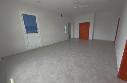 Apartment - 2 Bedrooms - 2 Bathrooms for rent in Karrana - Northern Governorate