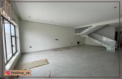 Villa - 4 - 5 for sale in Hamala - Northern Governorate