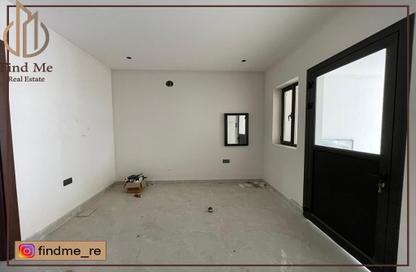 Villa - 4 - 5 for sale in Hamala - Northern Governorate