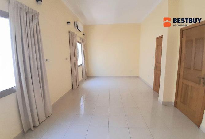 988948 - Property Image 2