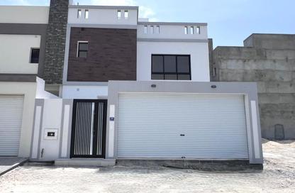 Villa - 5 Bedrooms - 6 Bathrooms for sale in Busaiteen - Muharraq Governorate Villa - 5 Bedrooms - 6 Bathrooms for sale in Busaiteen - Muharraq Governorate